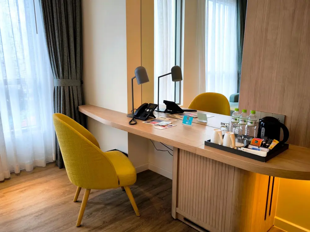 best business hotels in Amsterdam Netherlands for conferences