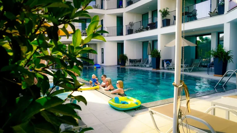 best family resort hotels in Florida with waterpark included