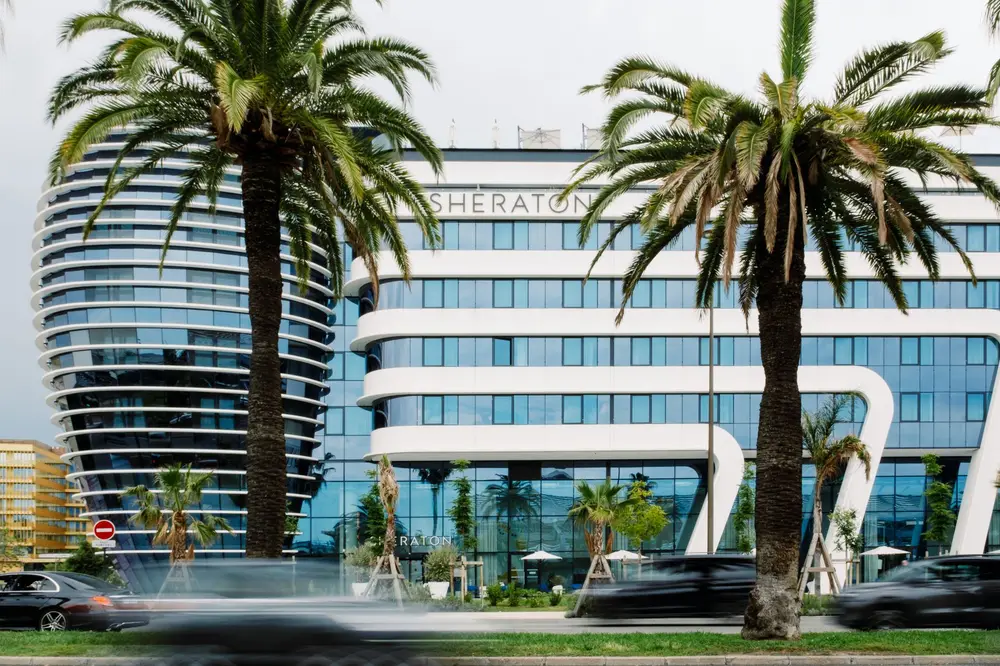 best hotels with fast wifi for remote workers traveling USA UK