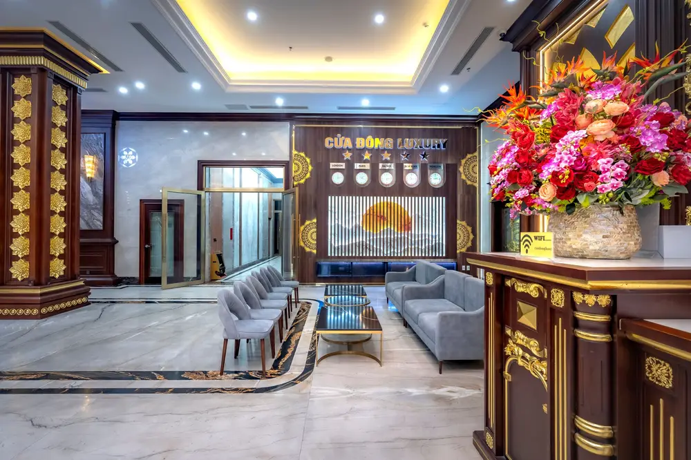 best penthouse suite hotels in Toronto Canada review