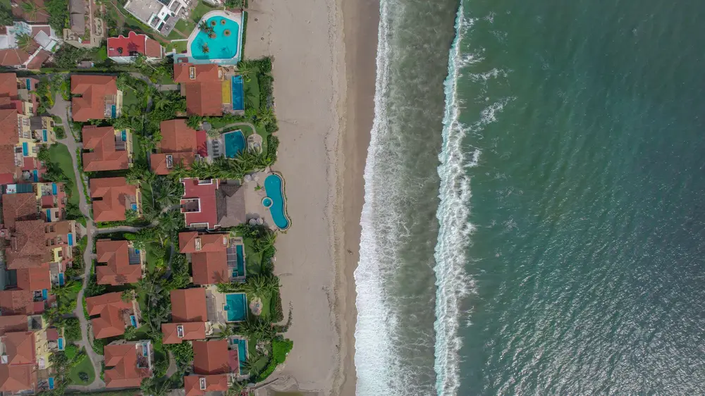 best rooftop pool hotels in London United Kingdom