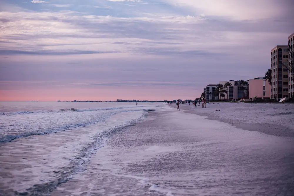 how to plan a honeymoon on a budget cost guide USA Canada